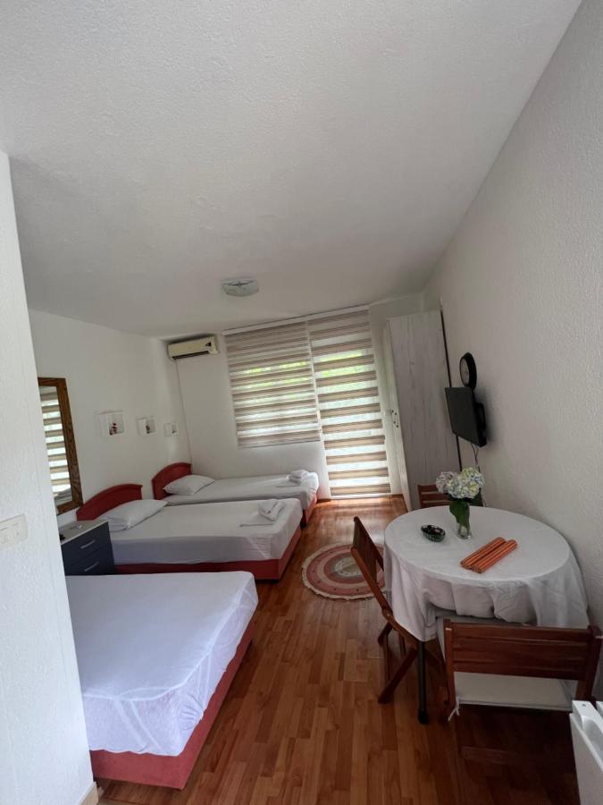 Apartman Tristan Herceg Novi Buitenkant foto