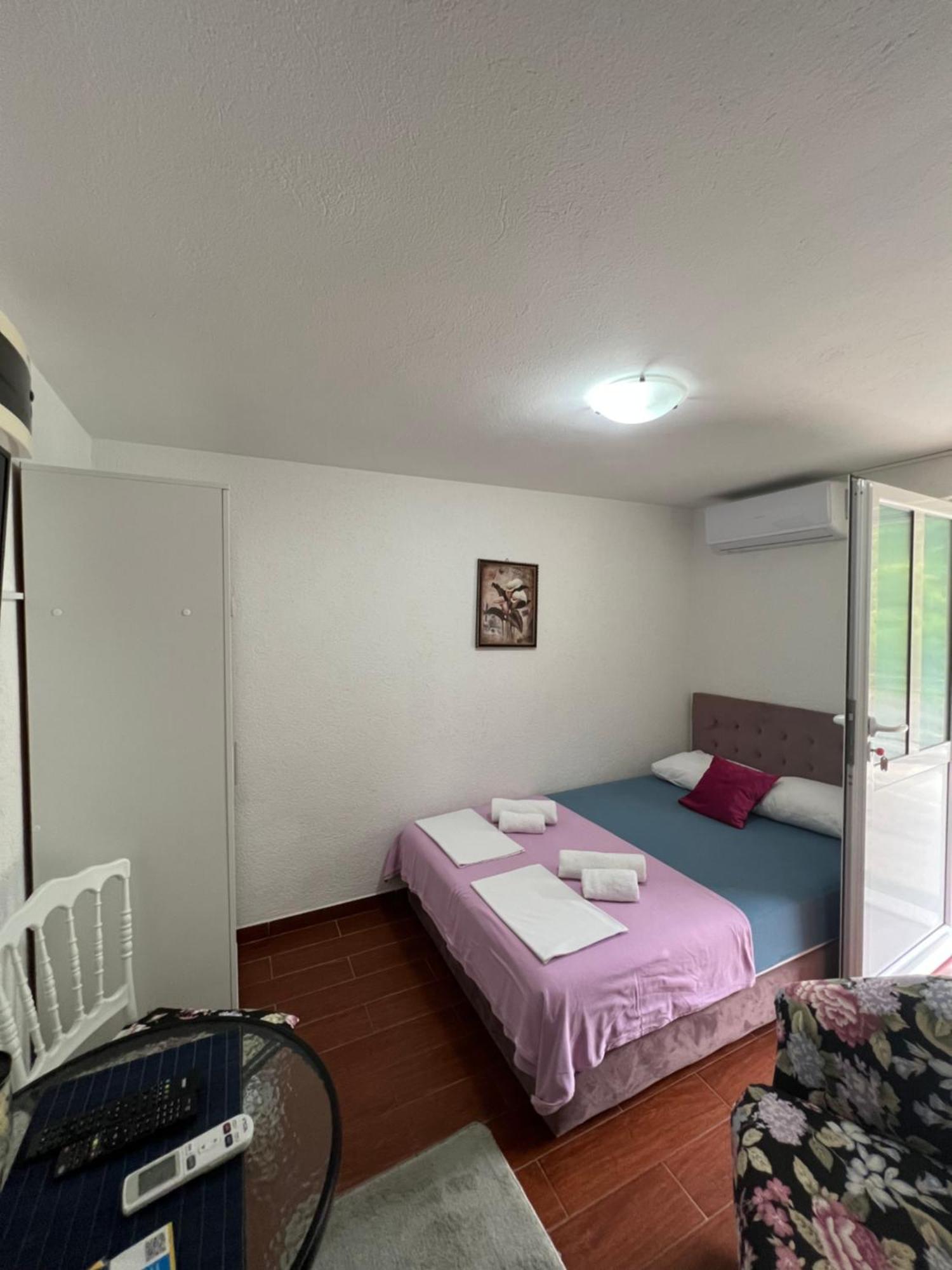Apartman Tristan Herceg Novi Buitenkant foto
